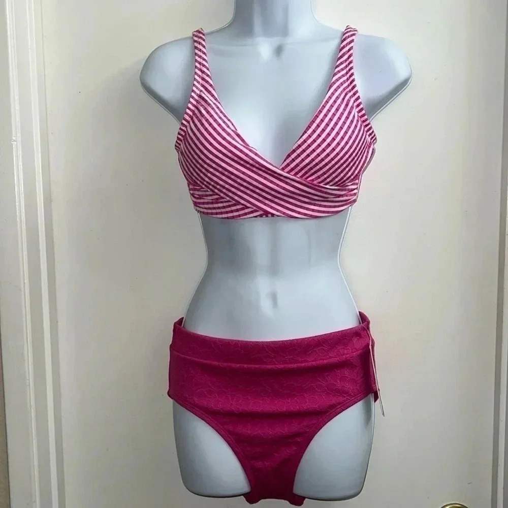 Women’s Freshwater Crossover Bikini Top/High Waisted Bottoms Swimsuit - Small